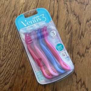 Gillette Venus 3 Disposable Razors - Pink and Blue